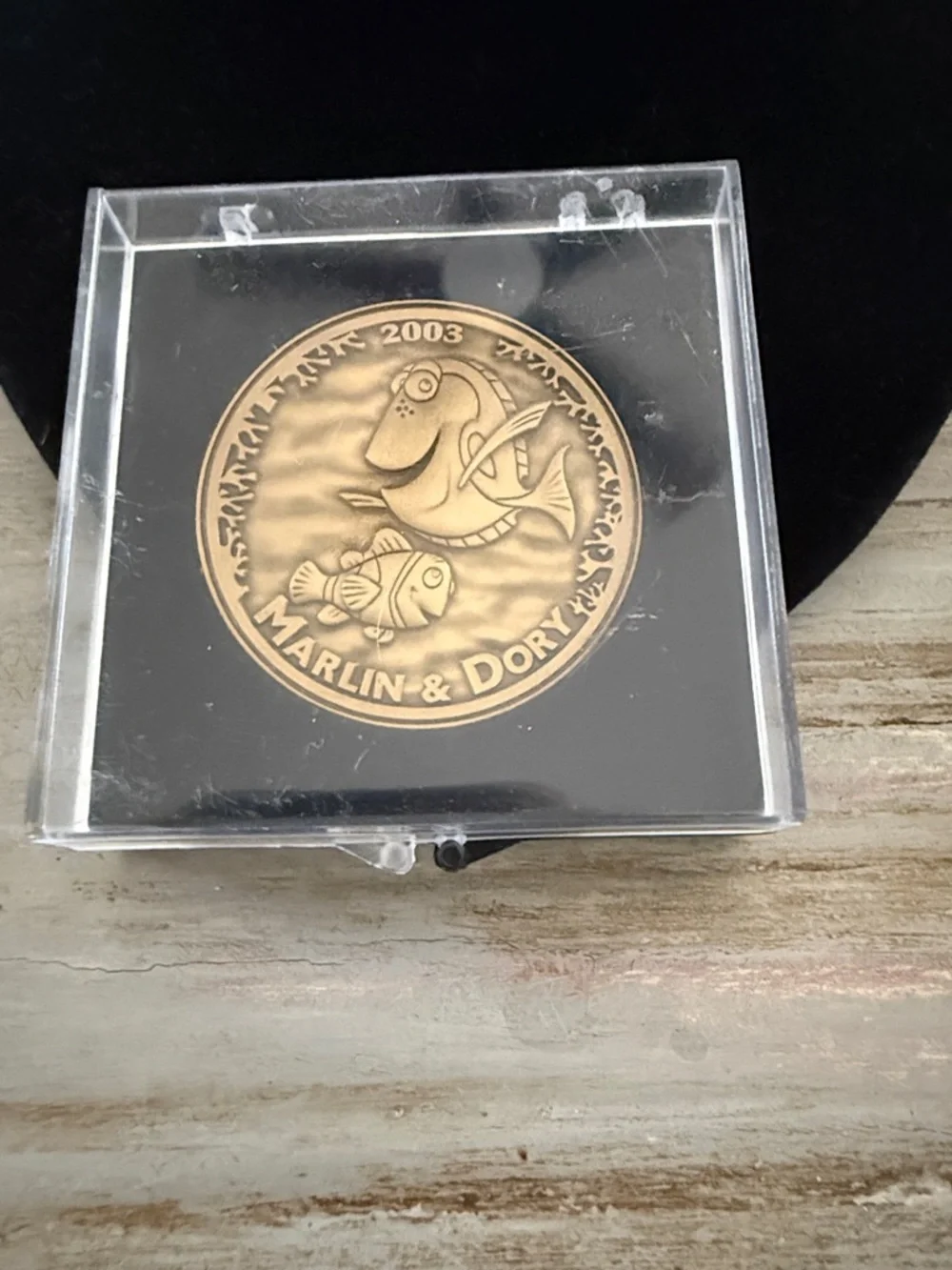 Marlin & Dory Collectible Fish Medallion - Silver